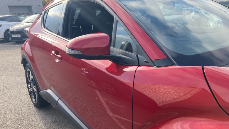 Toyota C-HR 1.8 Hybrid Design 5dr CVT Hybrid Hatchback